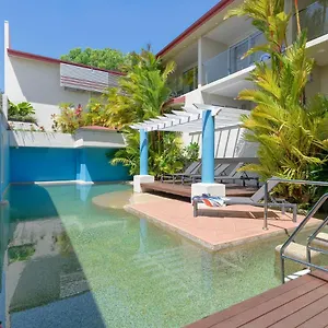 macrossan-house-boutique-holiday-apartments.queenslandhotels.net/